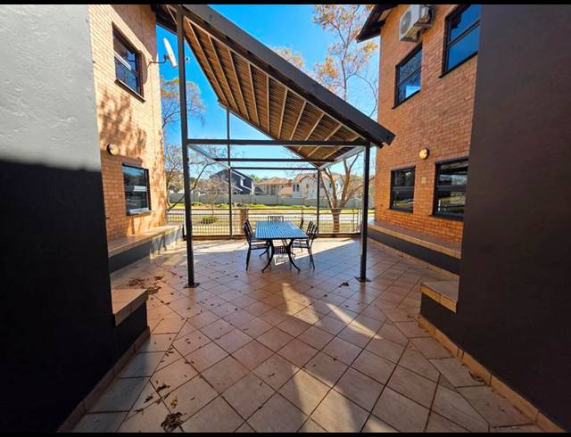 BUSINESS PROPERTY TO RENT IN TYGER VALLEY